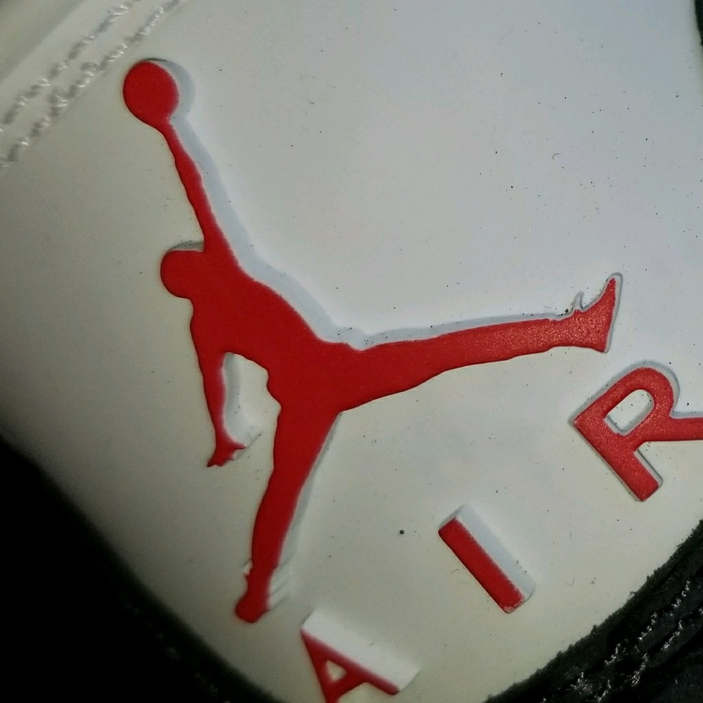 Meet your Posher, Dee